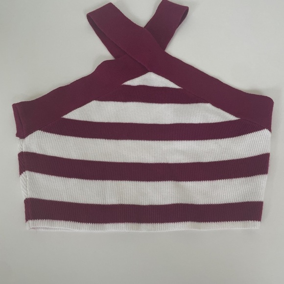 House of Harlow 1960 Burgundy and White Striped Halt Crop Top Ribbed Sz Small - Picture 3 of 10